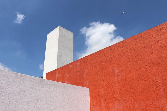 Architektura má různé vlastnosti a styly.